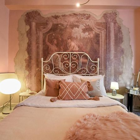 Magic Studio - A Central Fairytale Experience Bucarest Esterno foto