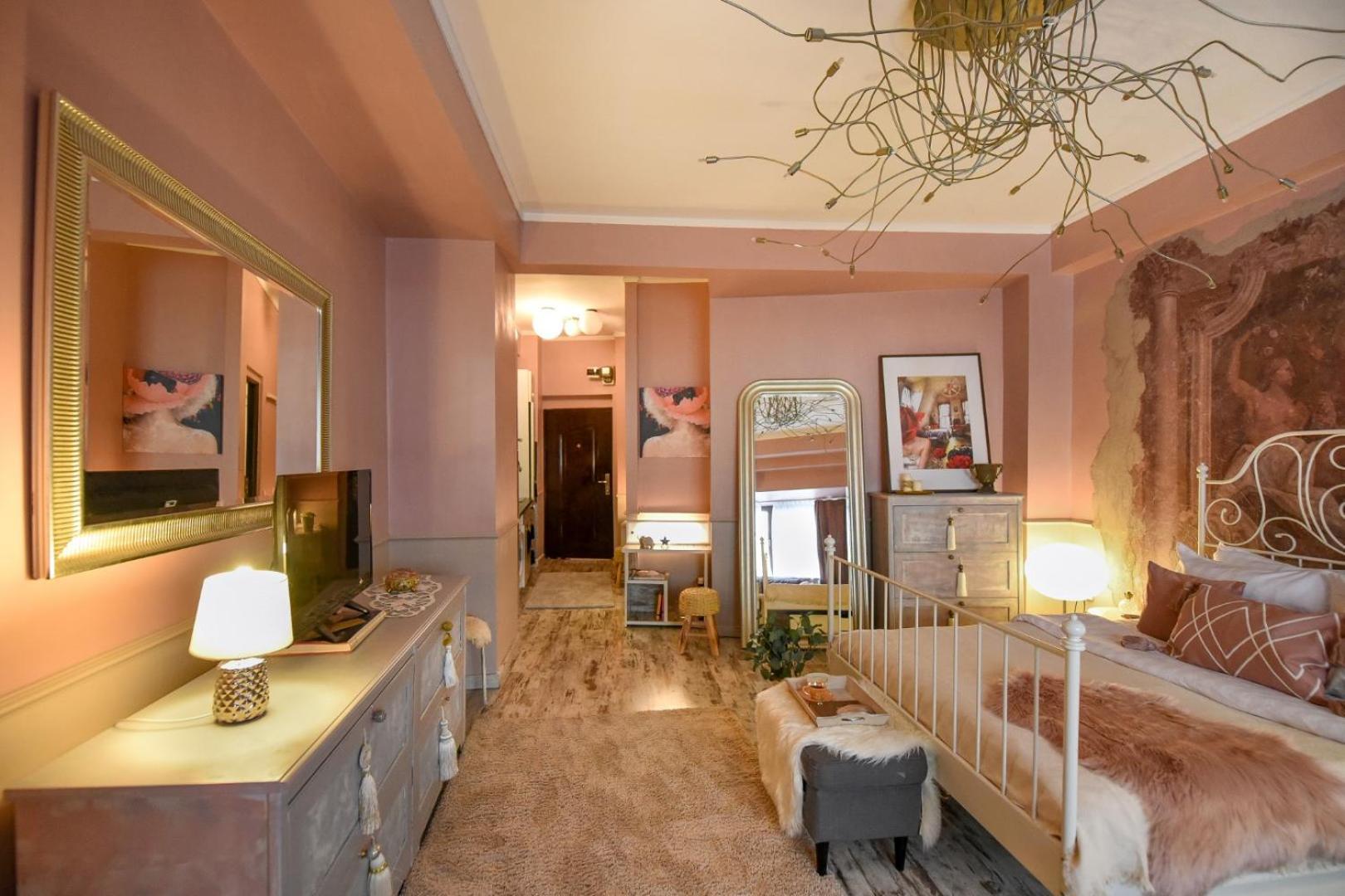 Magic Studio - A Central Fairytale Experience Bucarest Esterno foto
